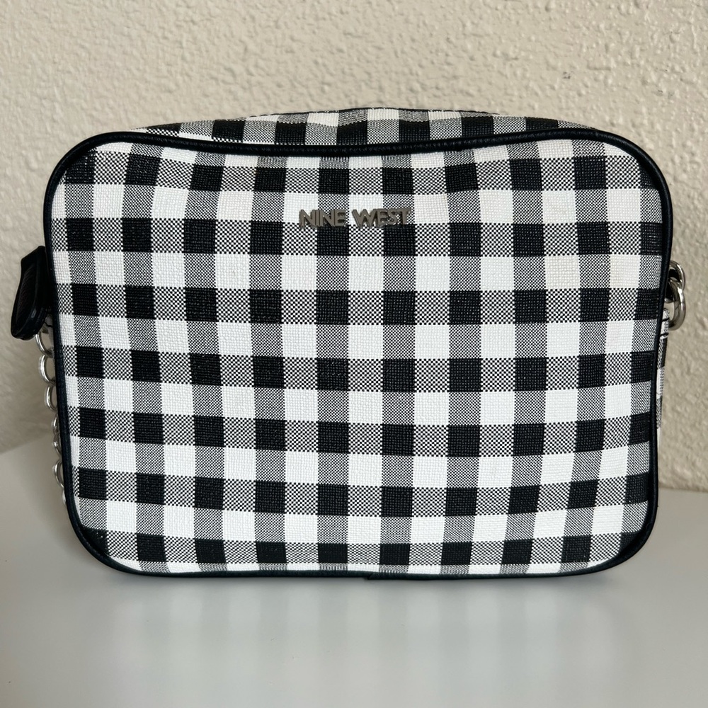 ⭐️Nine West checkered crossbody bag⭐️